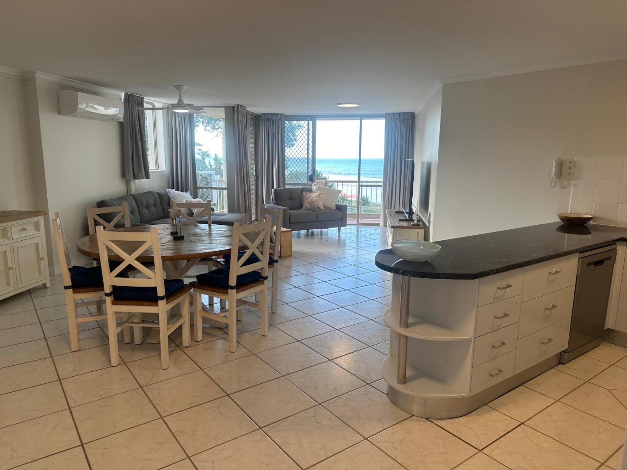 Sanctuary Beach Resort Gold Coast Exterior foto